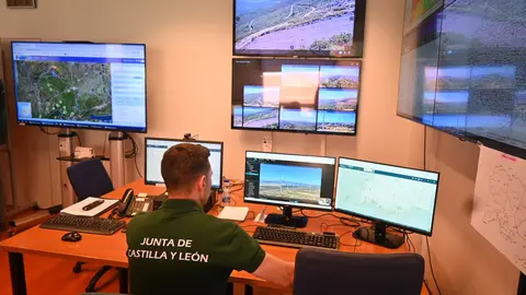 Visita al Centro Provincial de Mando de Salamanca