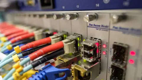 Fibra óptica Archivo