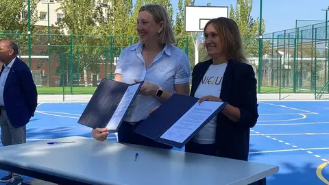 renovación  pistas deportivas del Centro Educativo 'Ciudad de Zamora