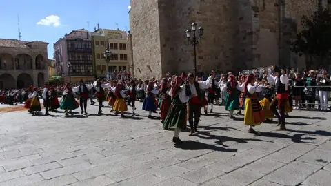 ofrenda floral Virgen de la Concha _18