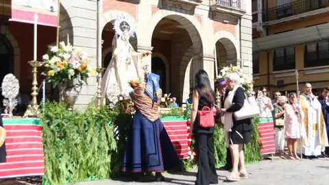 ofrenda floral Virgen de la Concha _33
