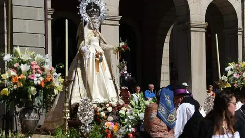 ofrenda floral Virgen de la Concha _35