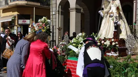 ofrenda floral Virgen de la Concha _41