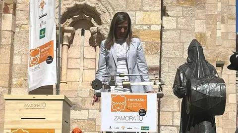 premiados papeletas en el comercio de Zamora