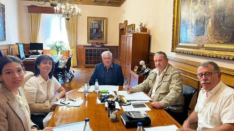 reunión de la Diputación de Zamora con la Asociación de Empresarios de Sayago