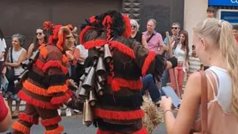 Los Antruejos de Villanueva de Valrojo en el Festival Internacional de la Máscara Ibérica en Lisboa (3)