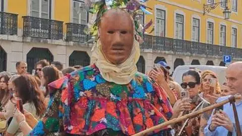 Los Antruejos de Villanueva de Valrojo en el Festival Internacional de la Máscara Ibérica en Lisboa (12)