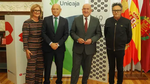 20241002. VALLADOLID. Firma del convenio de colaboración entre las Seminci y el Ayuntamiento de Valladolid. En el acto ha participado José Luis Cienfuegos, director de la Seminci, Fernando Ríos, director de comunicación de Unicaja, María José Ribera directora de comunicación regional de Unicaja y el alcalde de Valladolid Jesús julio Carnero. PHOTOGENIC.
