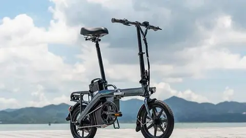 bicicleta eléctrica pequeña