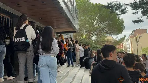 Estudiantes manifestandose EBAU_10