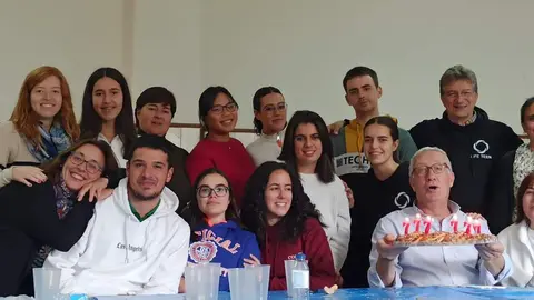 Jóvenes del grupo Lifeteen de Zamora