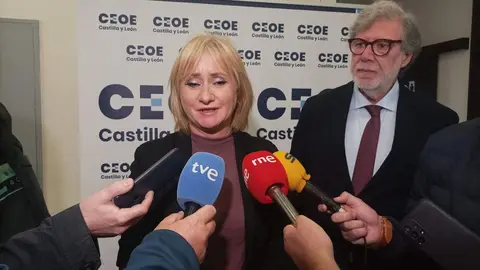 Leticia García reunida con la CEOE