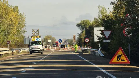 Comienzan las obras para reducir la siniestralidad en la polémica rotonda de San Cristóbal de Entreviñas. IMAGEN INTERBENAVENTE