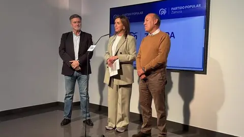 Carmen Fúnez, Francisco Vázquez y José María Barrios