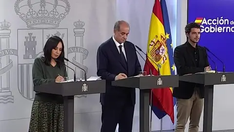 Los directores generales de la Policía Nacional, Francisco Pardo; de la Guardia Civil, Mercedes González, y de Salud Pública y Equidad en la Salud, Pedro Gullón