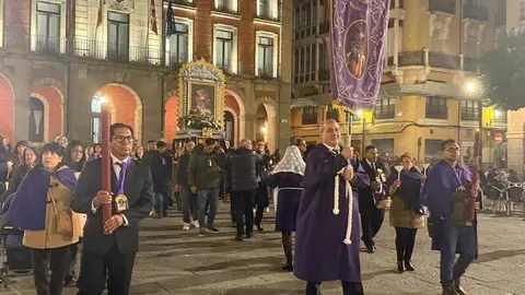 La Hermandad del Señor de los Milagros Traslada su Imagen_10