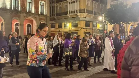 La Hermandad del Se&ntilde;or de los Milagros Traslada su Imagen_14