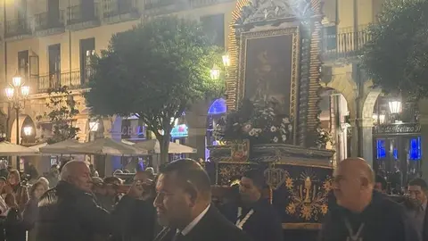 La Hermandad del Se&ntilde;or de los Milagros Traslada su Imagen_20