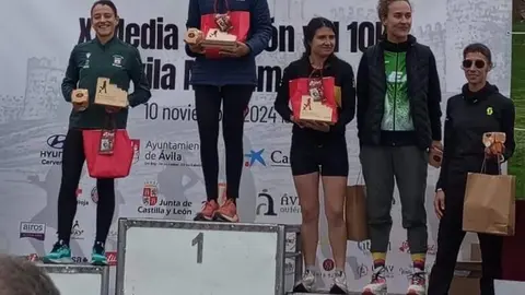 PODIO MEDIA MARATON DE AVILA