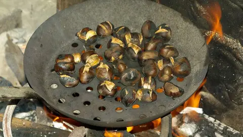 Castañas asadas