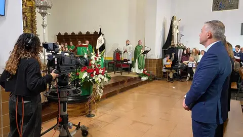 RTVE retransmite desde la parroquia de San Lázaro la misa en el Día de la Iglesia Diocesana