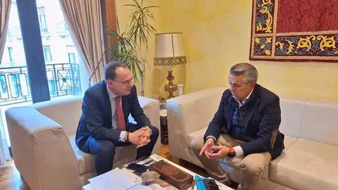 angel blanco y carrefour