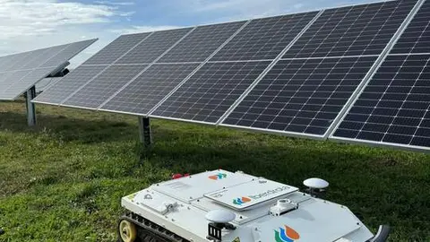 2024-03. El robot castellano y leonés en la planta fotovoltaica Villarino -Iberdrola