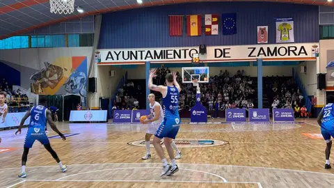 CB ZAMORA