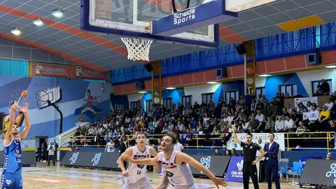 CB ZAMORA