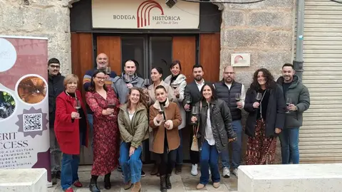Socios de la Ruta del Vino de Toro, junto al equipo de Footprints y otros asistentes a la presentación del proyecto HeritAcces