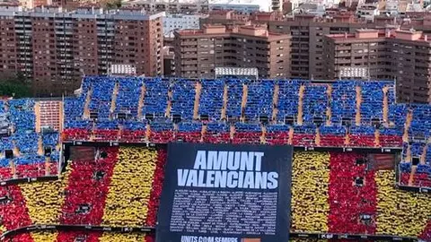 homenaje en el estadio de Valencia por la DANA