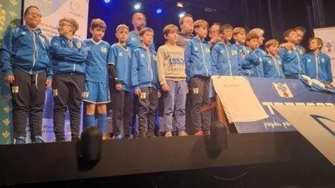 La Unión Deportiva Toresana presenta sus nuevas equipaciones