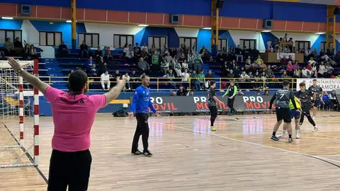 BM Zamora vs Camargo