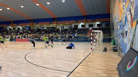 BM Zamora vs Camargo