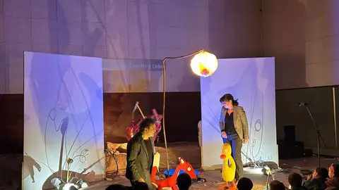 ‘Todos sus patitos’ JEN Zamora