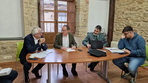 Ángel Blanco y José Fernández coordinan la seguridad navideña en Puebla de Sanabria