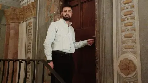 Enrique Alonso da un paso más en su camino vocacional