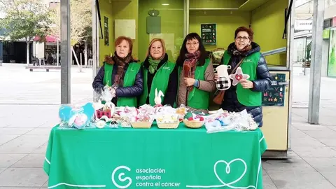 Mercadillo Navidad AECC