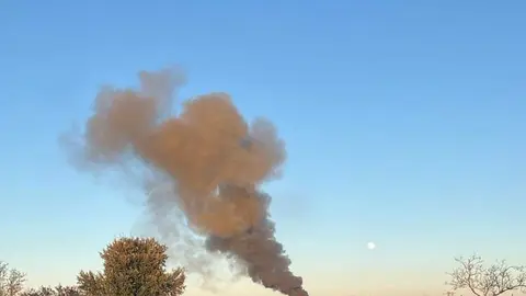 columna de humo negro en Zamora