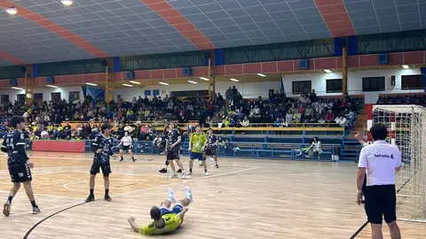 BM Zamora vs Cuatro Valles