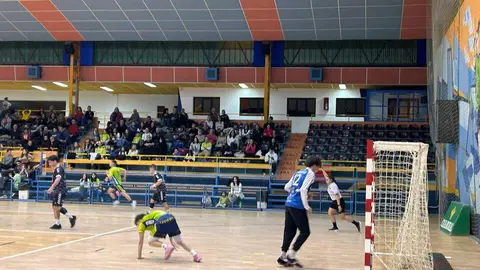 BM Zamora vs Cuatro Valles