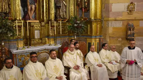 Enrique Alonso Silván ha sido ordenado diácono hoy, 21 de diciembre de 2024, en la iglesia de Santa María de Benavente