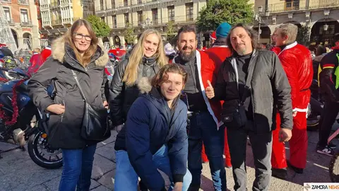 La Papanoelada Motera toma la Plaza Mayor de Zamora