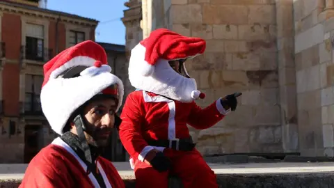 La Papanoelada Motera toma la Plaza Mayor de Zamora