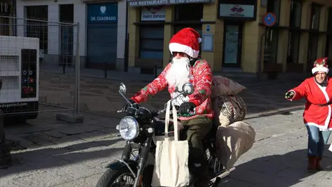 La Papanoelada Motera toma la Plaza Mayor de Zamora