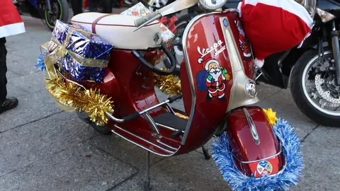 La Papanoelada Motera toma la Plaza Mayor de Zamora