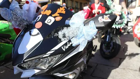 La Papanoelada Motera toma la Plaza Mayor de Zamora