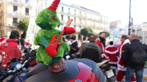 La Papanoelada Motera toma la Plaza Mayor de Zamora