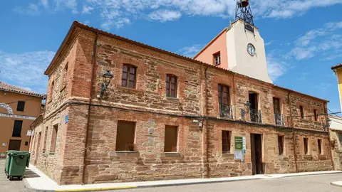 Edificio del Reloj. Foto por Beatos de Tábara
