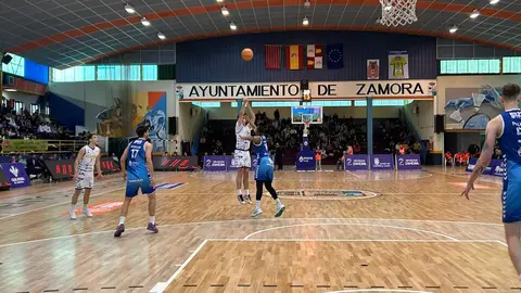 CB Zamora vs Oviedo